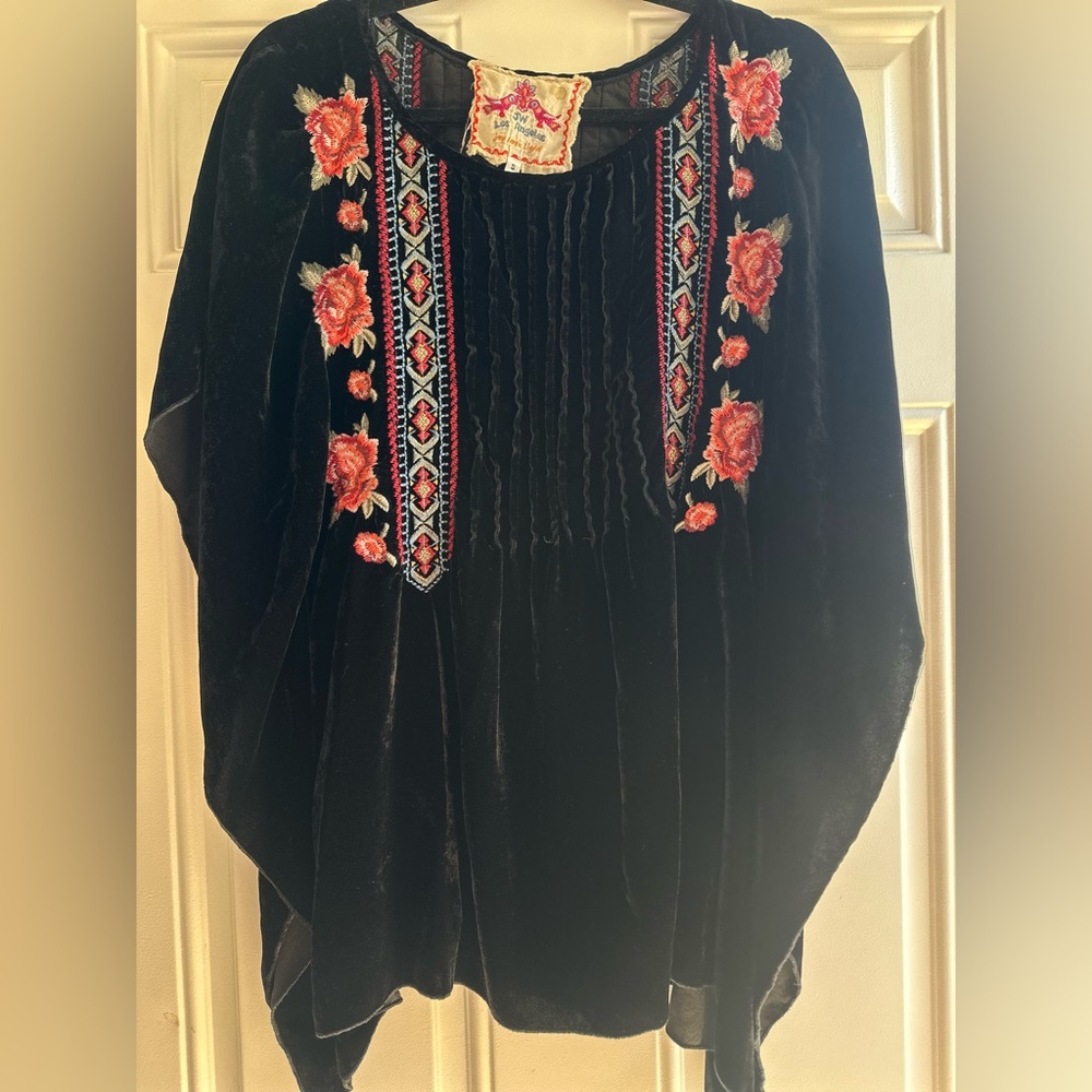 Johny Was Embroidered Velvet Black Tunic with Floral Accents